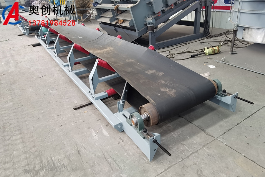 隧道輸送機 隧道輸送機